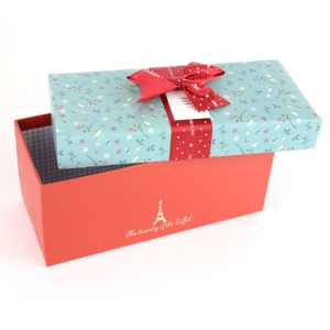 Darčeková krabica LUXURY S &#039;&#039;Eiffel Tower&#039;&#039; kvetiny + červená mašľa, 21x9x9 cm...